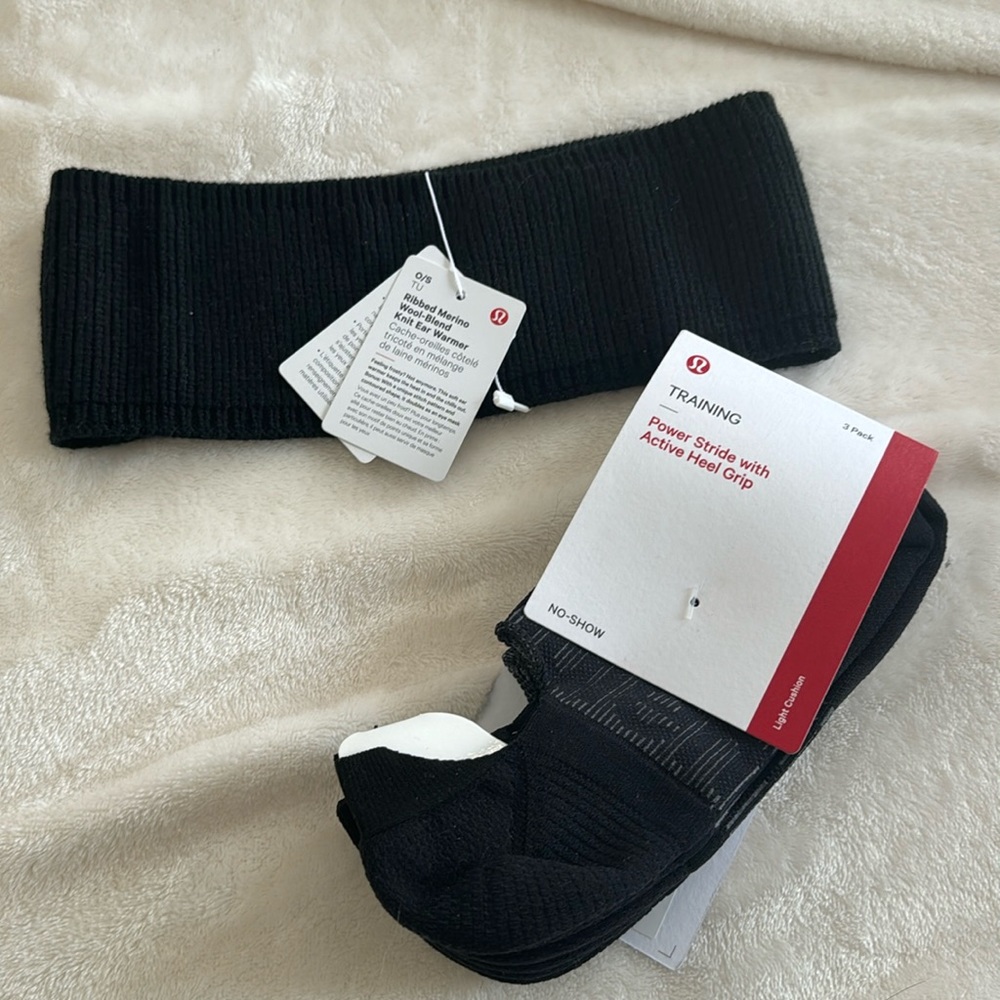 Lululemon bundle socks & ear warmers